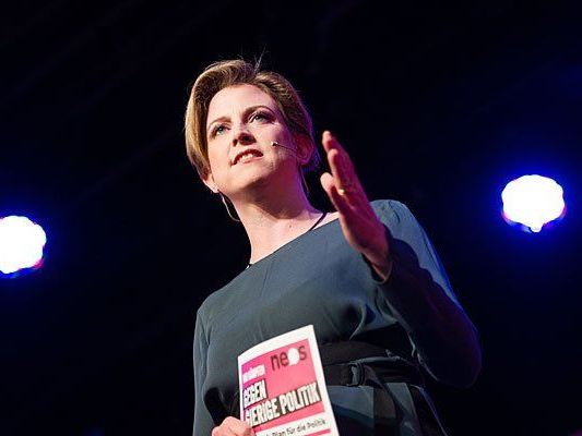 Beate Meinl-Reisinger bleibt noch im Nationalrat Beate Meinl-Reisinger bleibt noch im Nationalrat