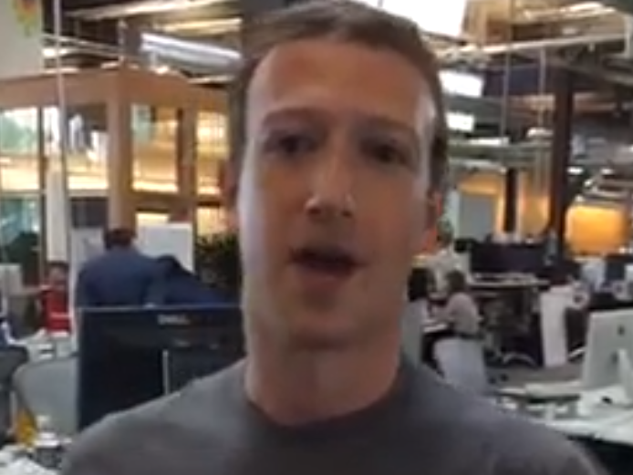 Marc Zuckerberg präsentiert das erste Live-Vidoe über Facebook