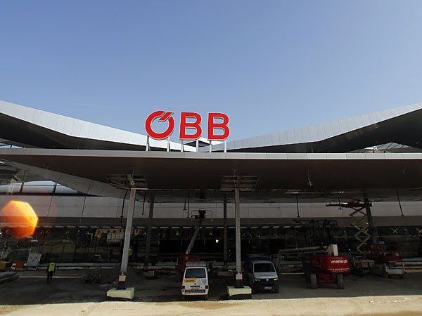 Die ÖBB nahmen zu dem Vorfall mit der Glastür Stellung Die ÖBB nahmen zu dem Vorfall mit der Glastür Stellung