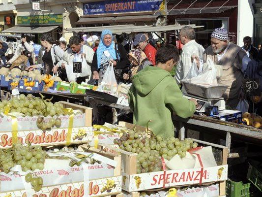Am Wochenende findet beim Brunnenmarkt in Ottakring das Herbstfest statt. Am Wochenende findet beim Brunnenmarkt in Ottakring das Herbstfest statt.