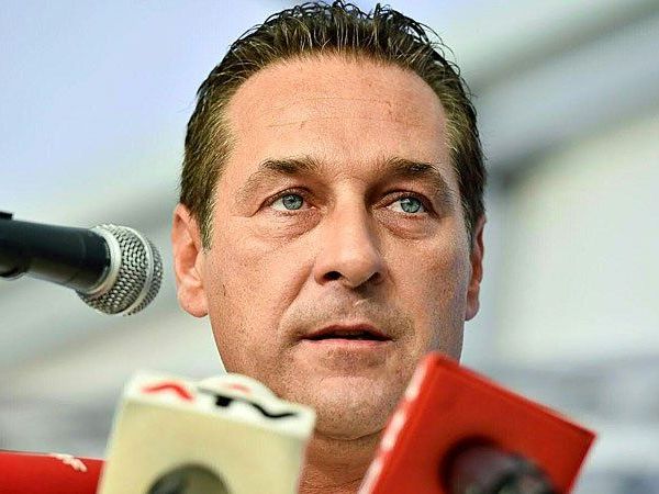 Strache plädiert für "Schnellverfahren" zur Registrierung von Flüchtlingen