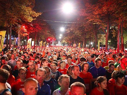 Der Vienna Night Run zieht Jahr für Jahr begeisterte Läufer an