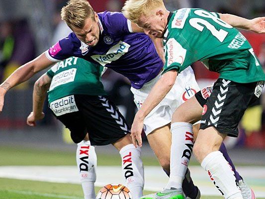 Florian Hart (SV Ried), Alexander Grünwald (FK Austria Wien) und Thomas Reifeltshammer (SV Ried) beim Spiel Florian Hart (SV Ried), Alexander Grünwald (FK Austria Wien) und Thomas Reifeltshammer (SV Ried) beim Spiel