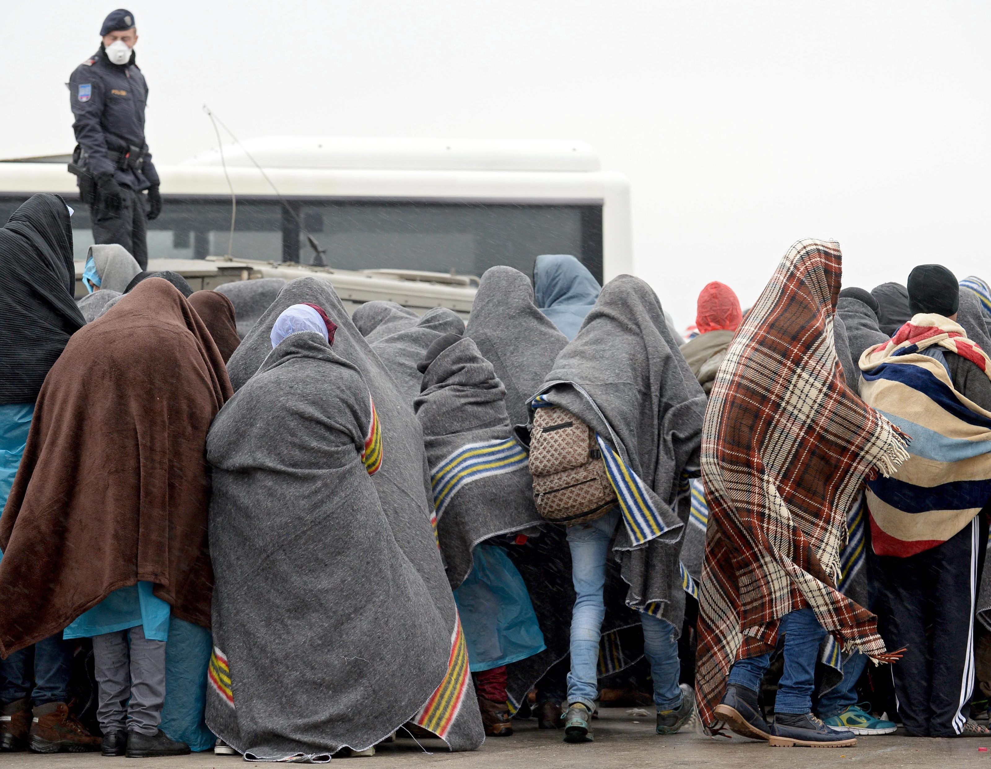 Flüchtlingshilfe: Inklusive Familiennachzug sogar bei 12,3 Mrd. Euro Flüchtlingshilfe: Inklusive Familiennachzug sogar bei 12,3 Mrd. Euro