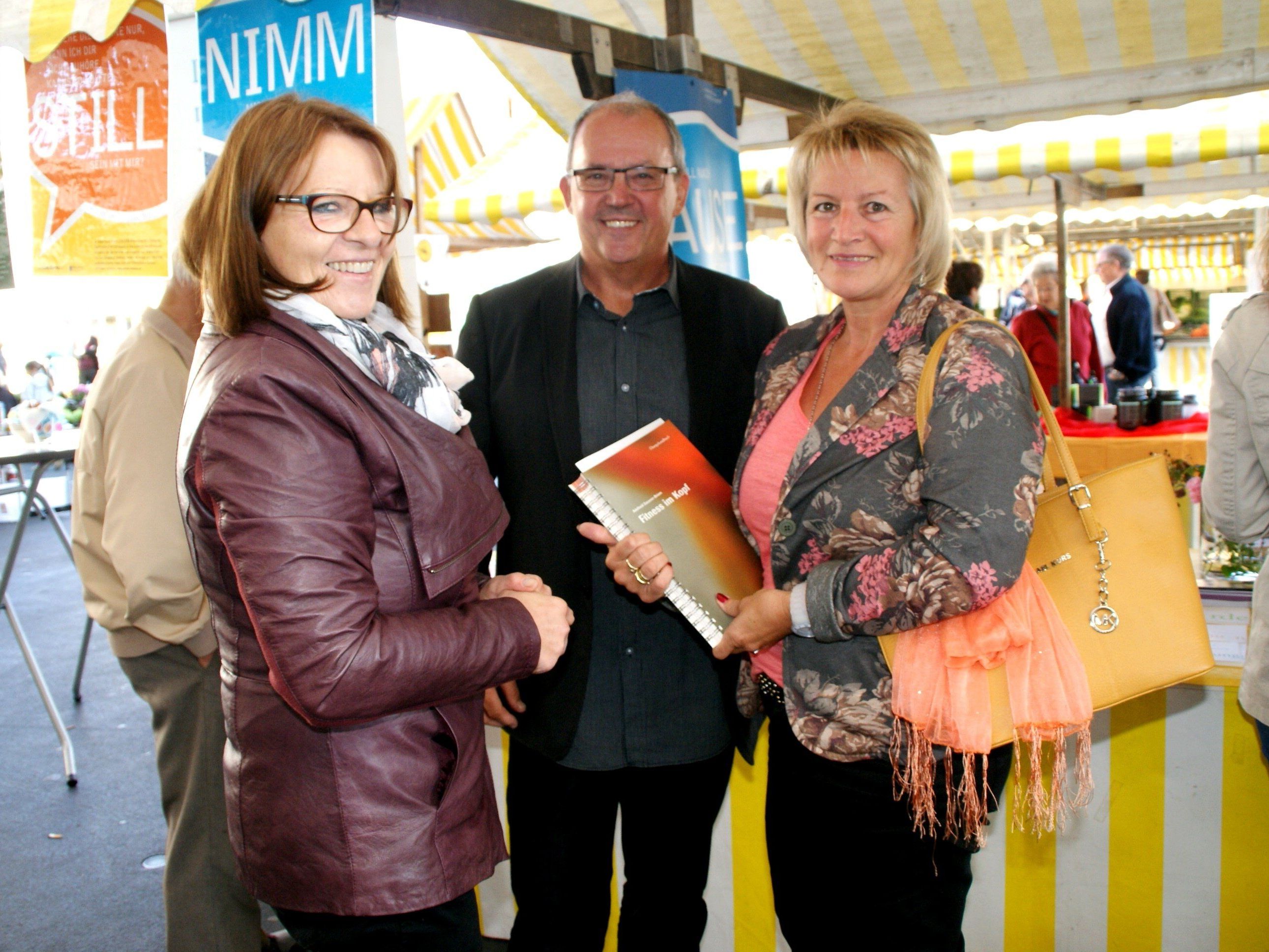 Nach dem Gedächtnisparkour wurde man am Markt über Demenz informiert Nach dem Gedächtnisparkour wurde man am Markt über Demenz informiert