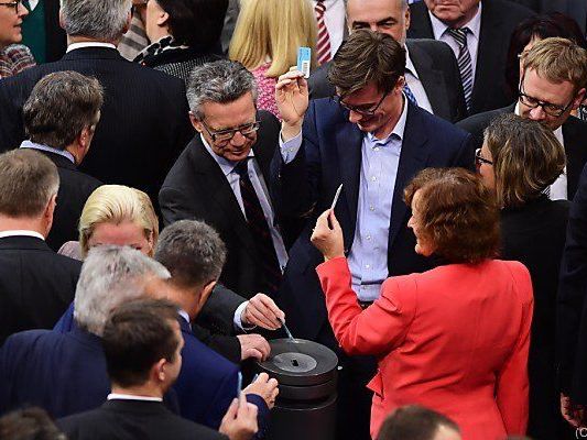 Bundestag stimmte für Verschärfung des Asylrechtes Bundestag stimmte für Verschärfung des Asylrechtes
