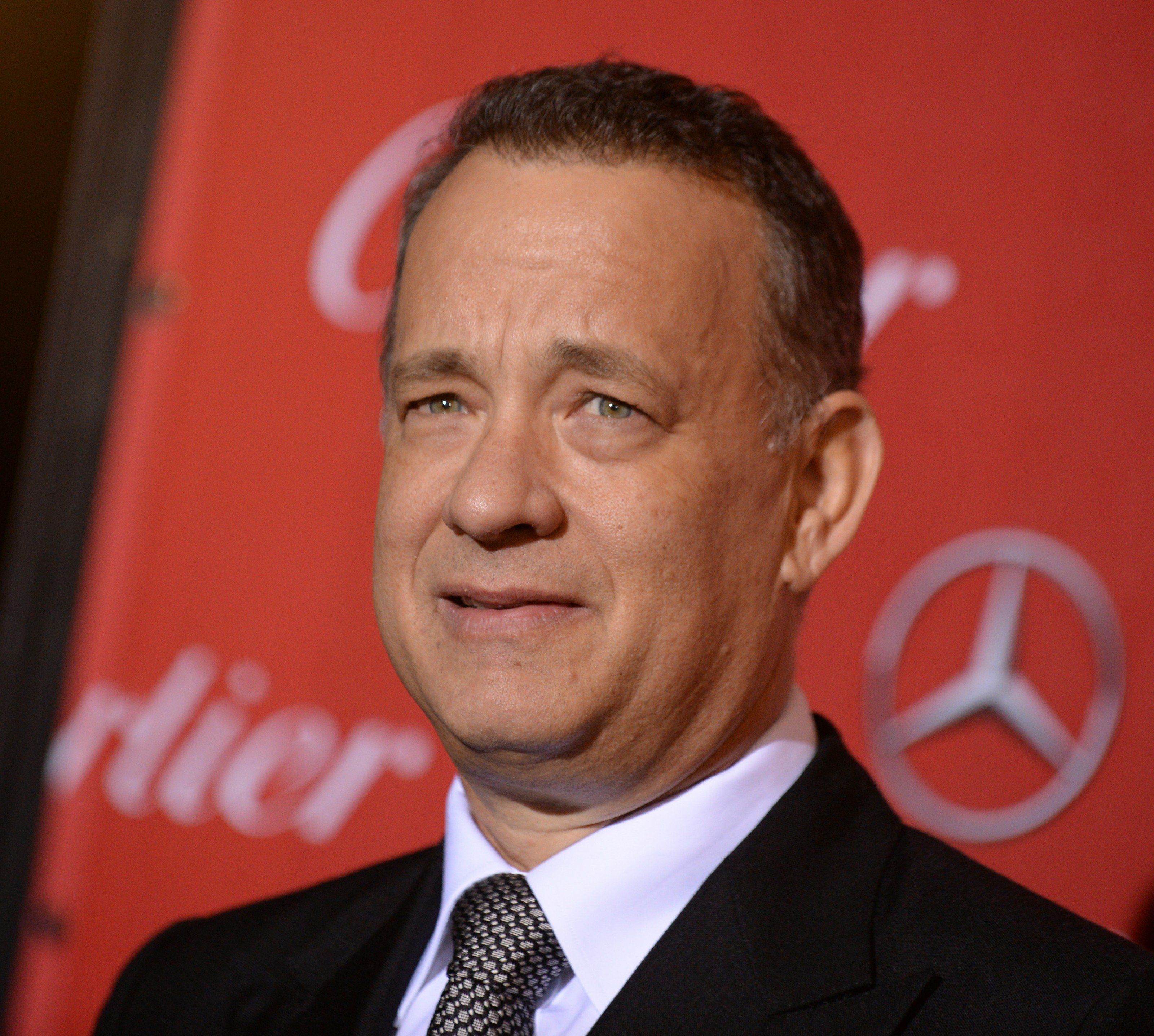 Tom Hanks hat den Ausweis einer New Yorker Studentin gefunden. Tom Hanks hat den Ausweis einer New Yorker Studentin gefunden.