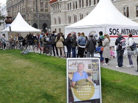 Menschen ohne Wahlrecht konnten bei "Pass egal" trotzdem bei der Wien-Wahl teilnehmen, wenn auch nur symbolisch.
