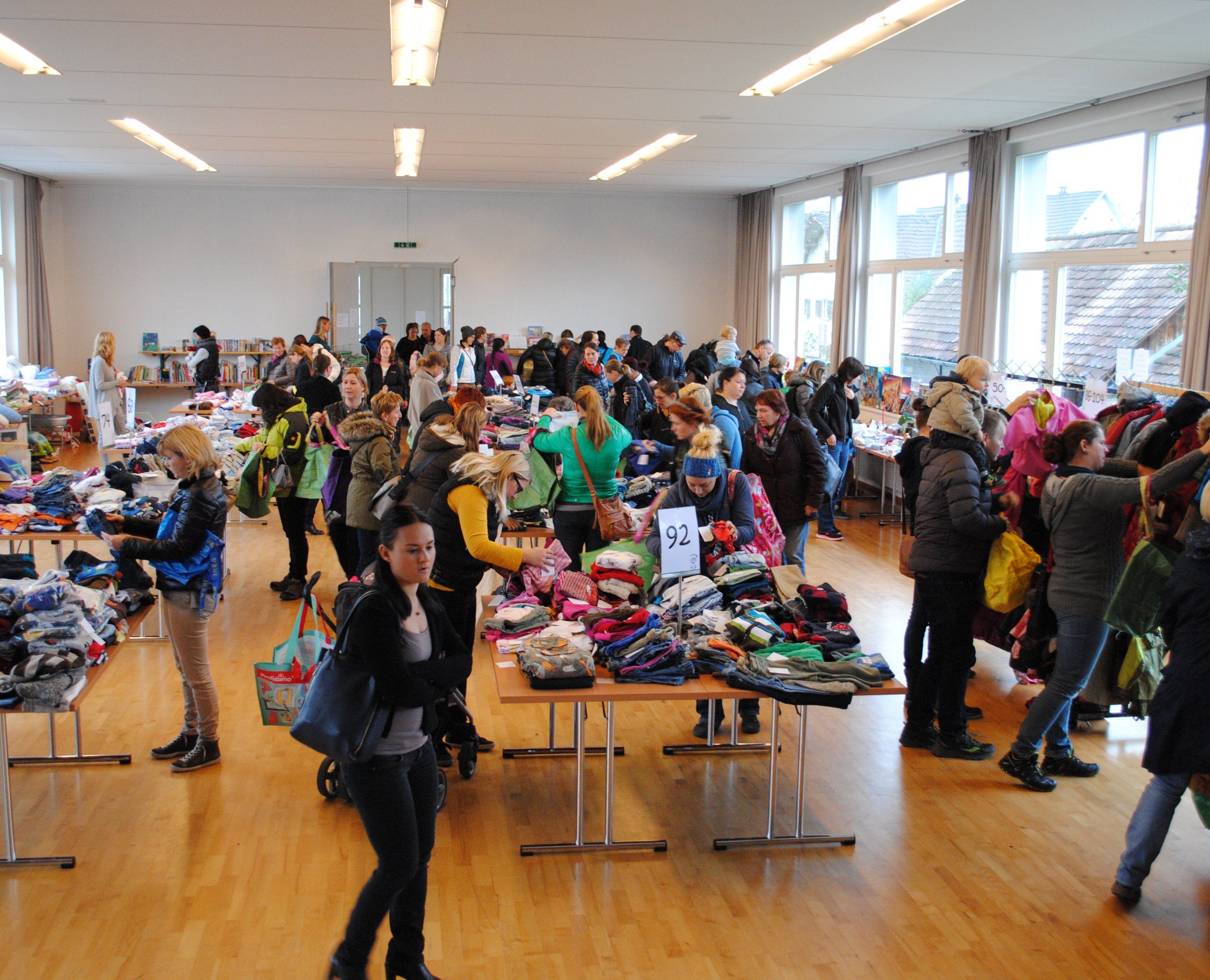 Erfolgreicher Kinderbasar in Schwarzach. Erfolgreicher Kinderbasar in Schwarzach.