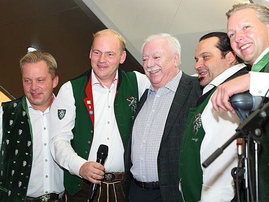 Bürgermeister Michael Häupl mit den Edelseern Bürgermeister Michael Häupl mit den Edelseern