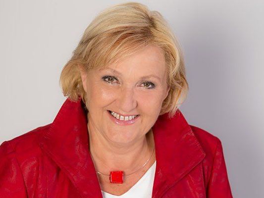 Eva-Maria Hatzl ist Bezirksvorsteherin von Wien-Simmering Eva-Maria Hatzl ist Bezirksvorsteherin von Wien-Simmering