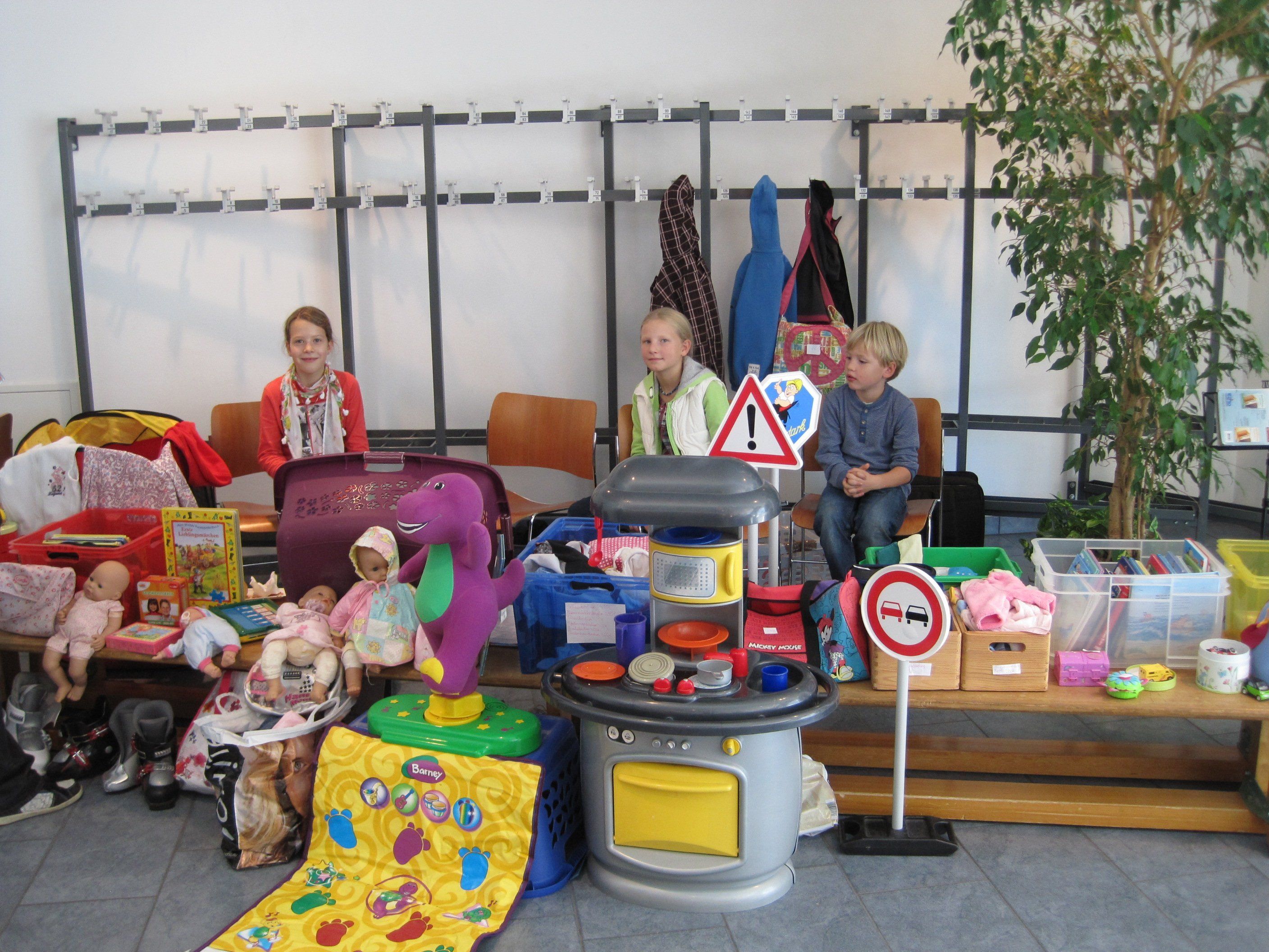 Kinderflohmarkt beim Hohenweiler Herbstmärktle Kinderflohmarkt beim Hohenweiler Herbstmärktle