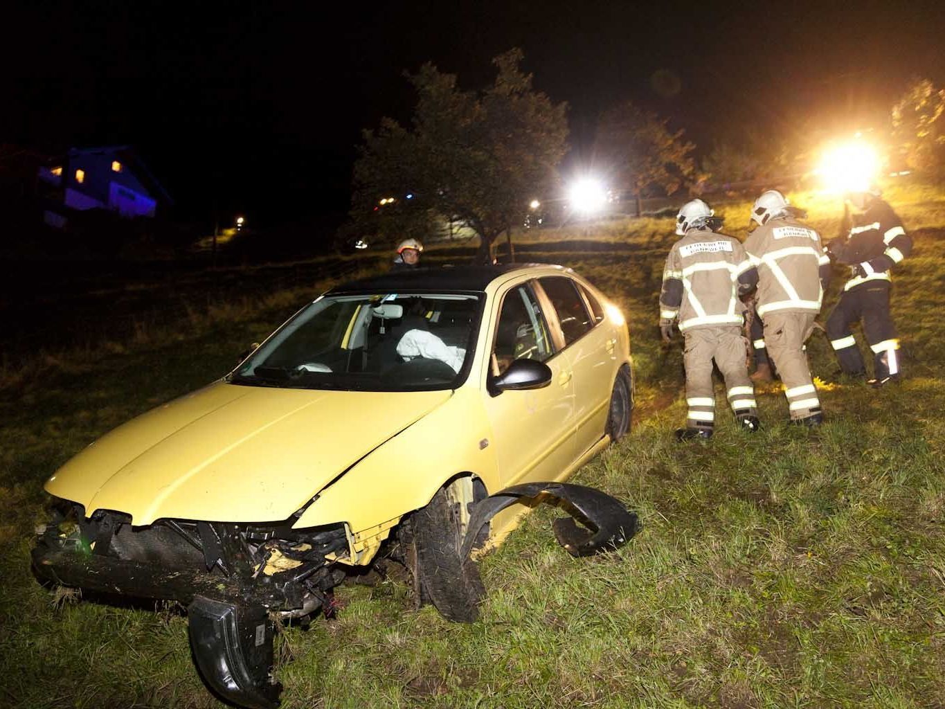 Lenker blieb unverletzt. Lenker blieb unverletzt.