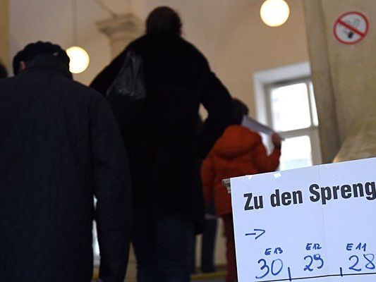 Wahltagsbefragung: Das Flüchtlingsthema wurde im Vorfeld stark diskutiert Wahltagsbefragung: Das Flüchtlingsthema wurde im Vorfeld stark diskutiert