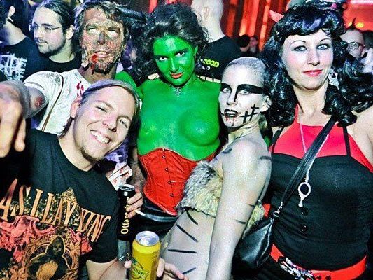 Wenn Halloween in Wien gefeiert wird, sind kreative Kostüme Pflicht