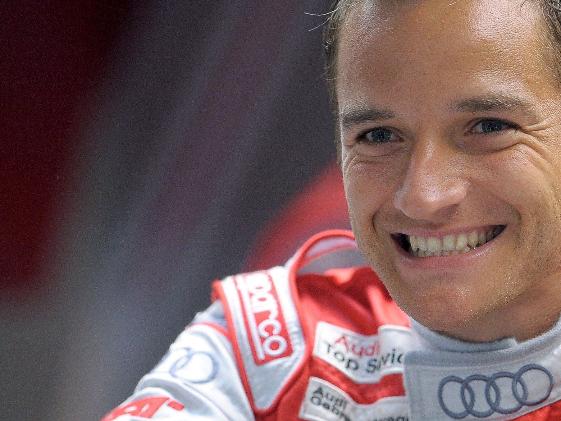 Timo Scheider zofft sich in der DTM mit Pascal Wehrlein. Timo Scheider zofft sich in der DTM mit Pascal Wehrlein.