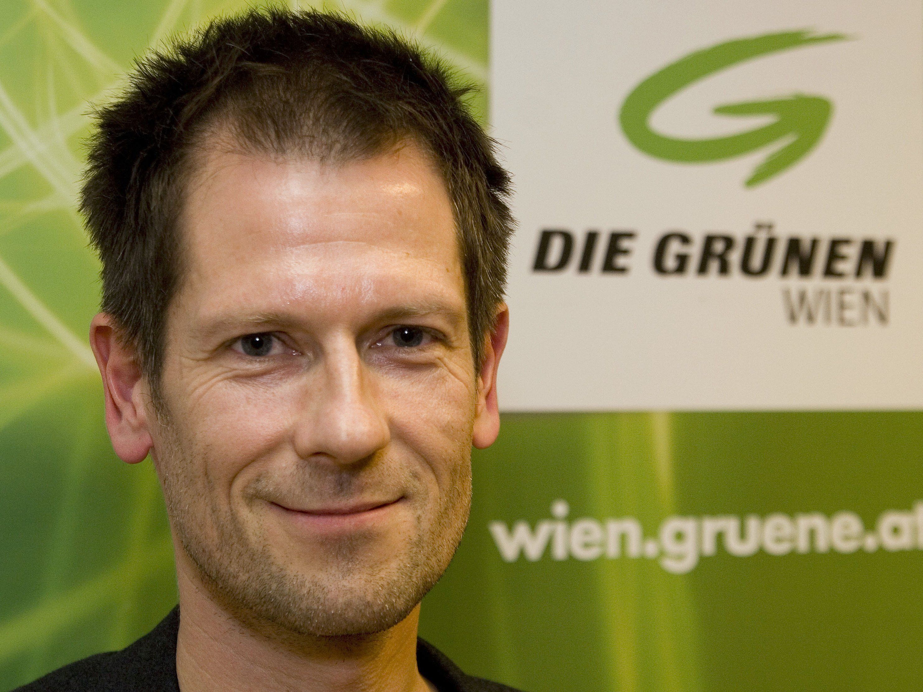 Wiener Grüne: Ex-Kultursprecher Werner-Lobo tritt aus Partei aus Wiener Grüne: Ex-Kultursprecher Werner-Lobo tritt aus Partei aus