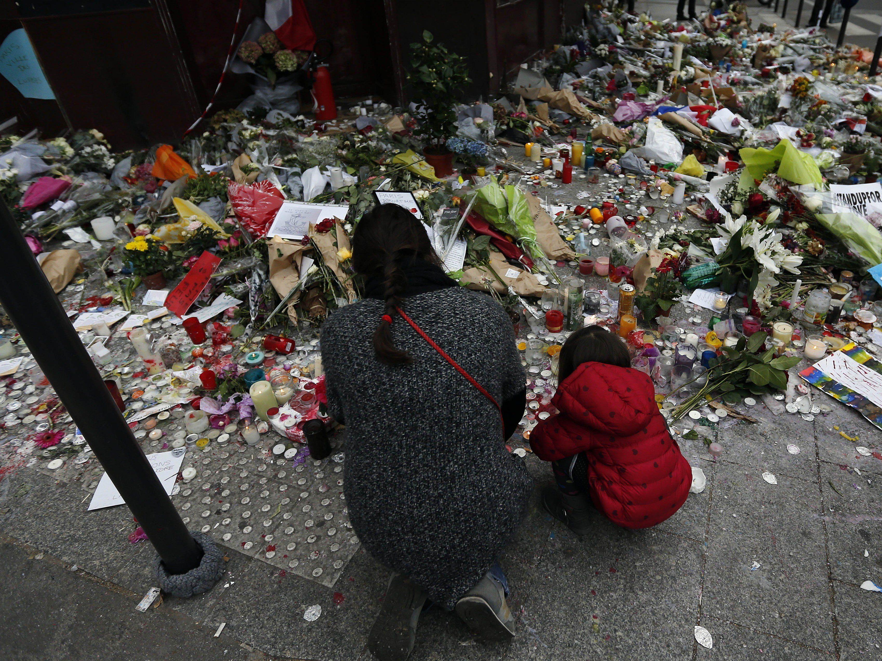 Die Entwicklungen nach den Terroranschlägen in Paris im VIENNA.at-Liveticker