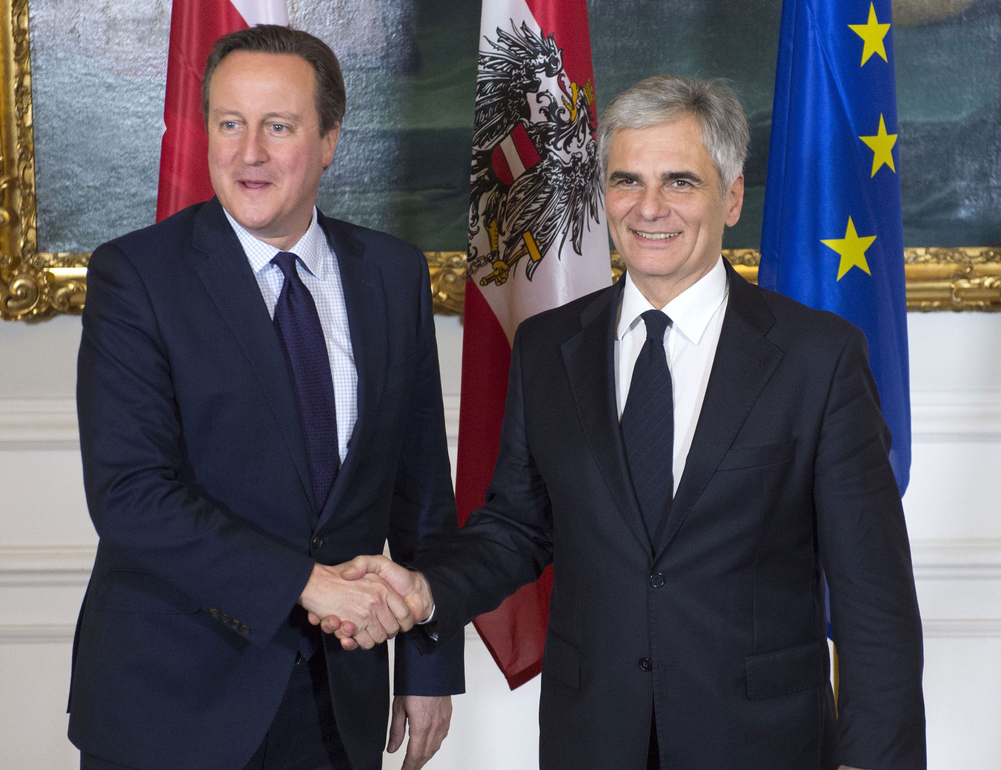 Der britische Premier Cameron mit Faymann in Wien. Der britische Premier Cameron mit Faymann in Wien.