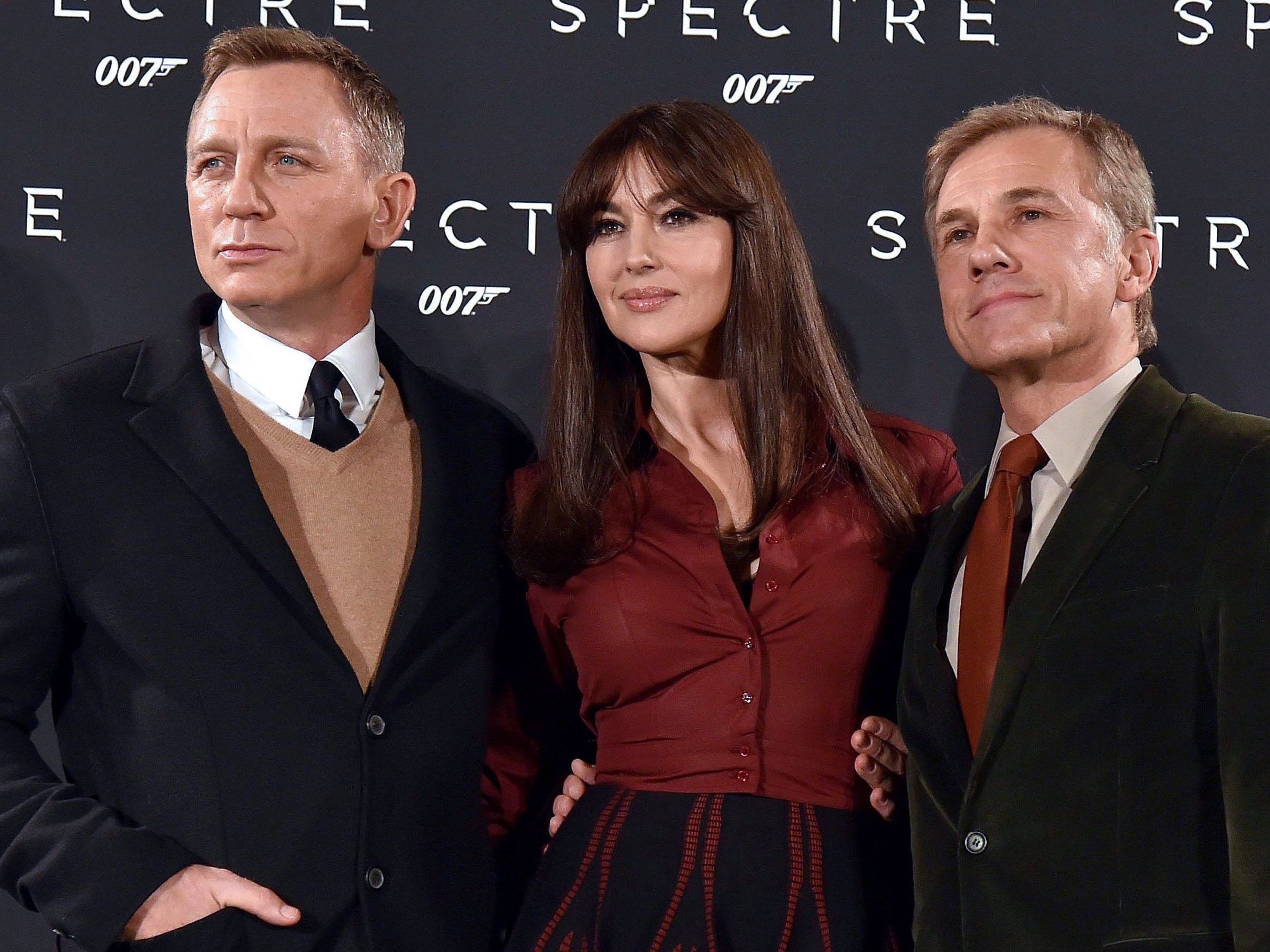 Christoph Waltz mit Bellucci und Daniel Craig.