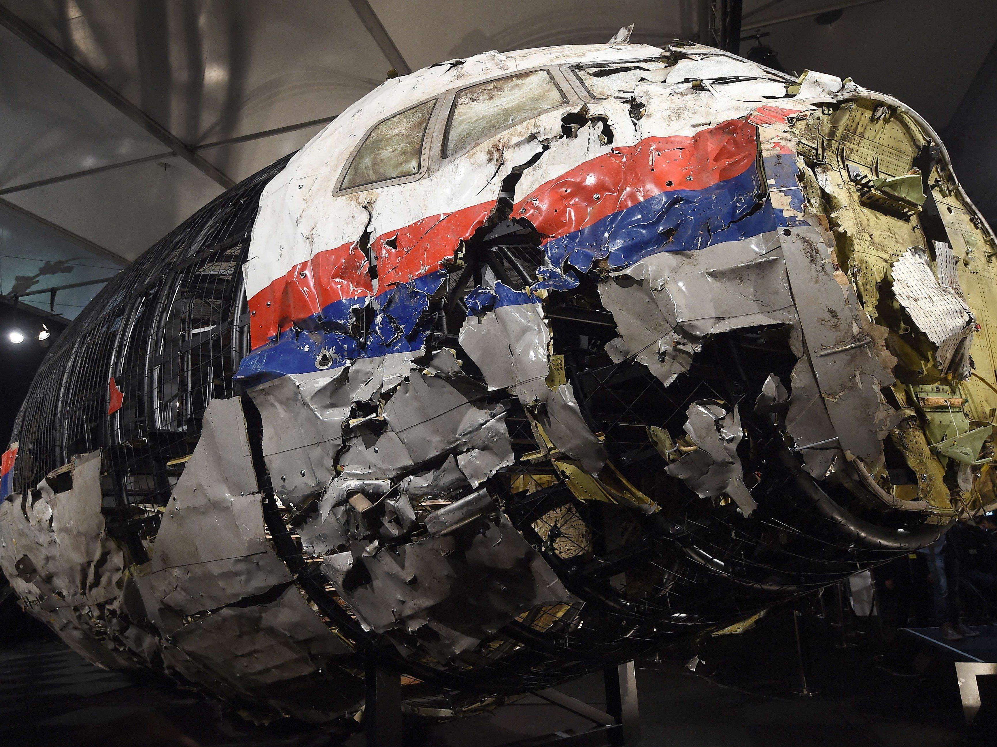 Mann festgenommen: Teile der Malaysia-Airlines-Maschine als "Souvenirs" angeboten?