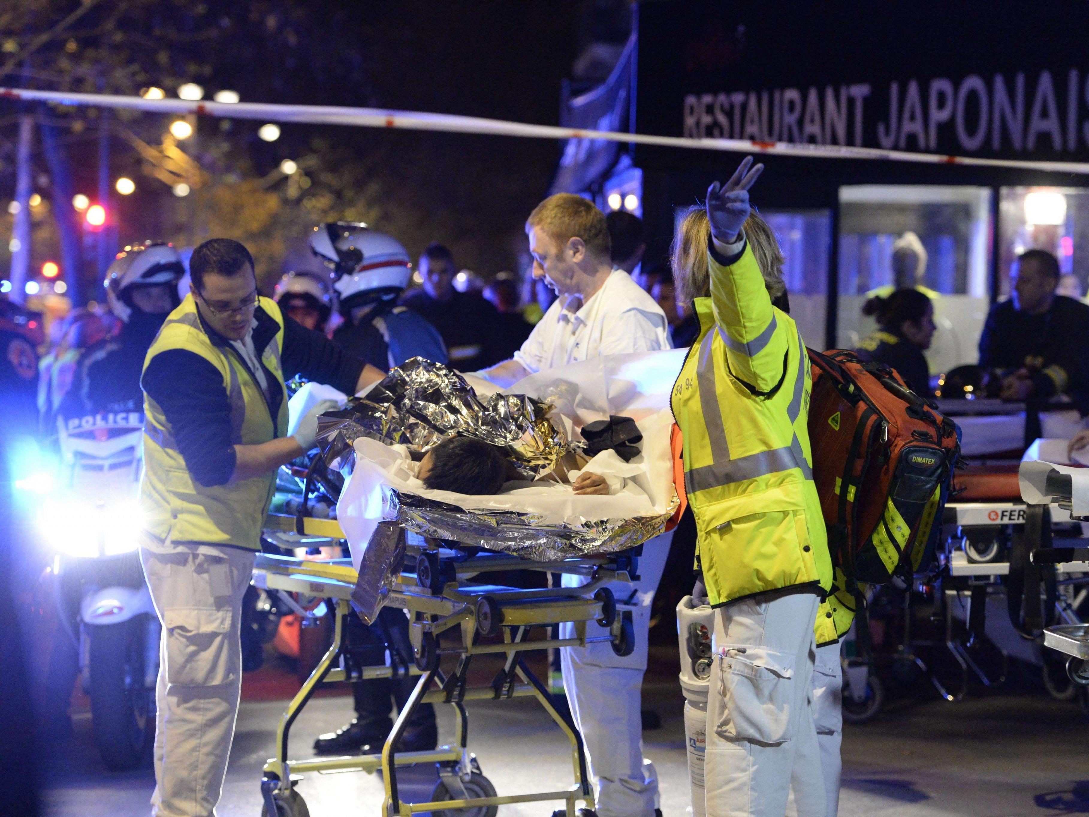 LIVE_ Terroranschläge in Paris schocken die ganze Welt.