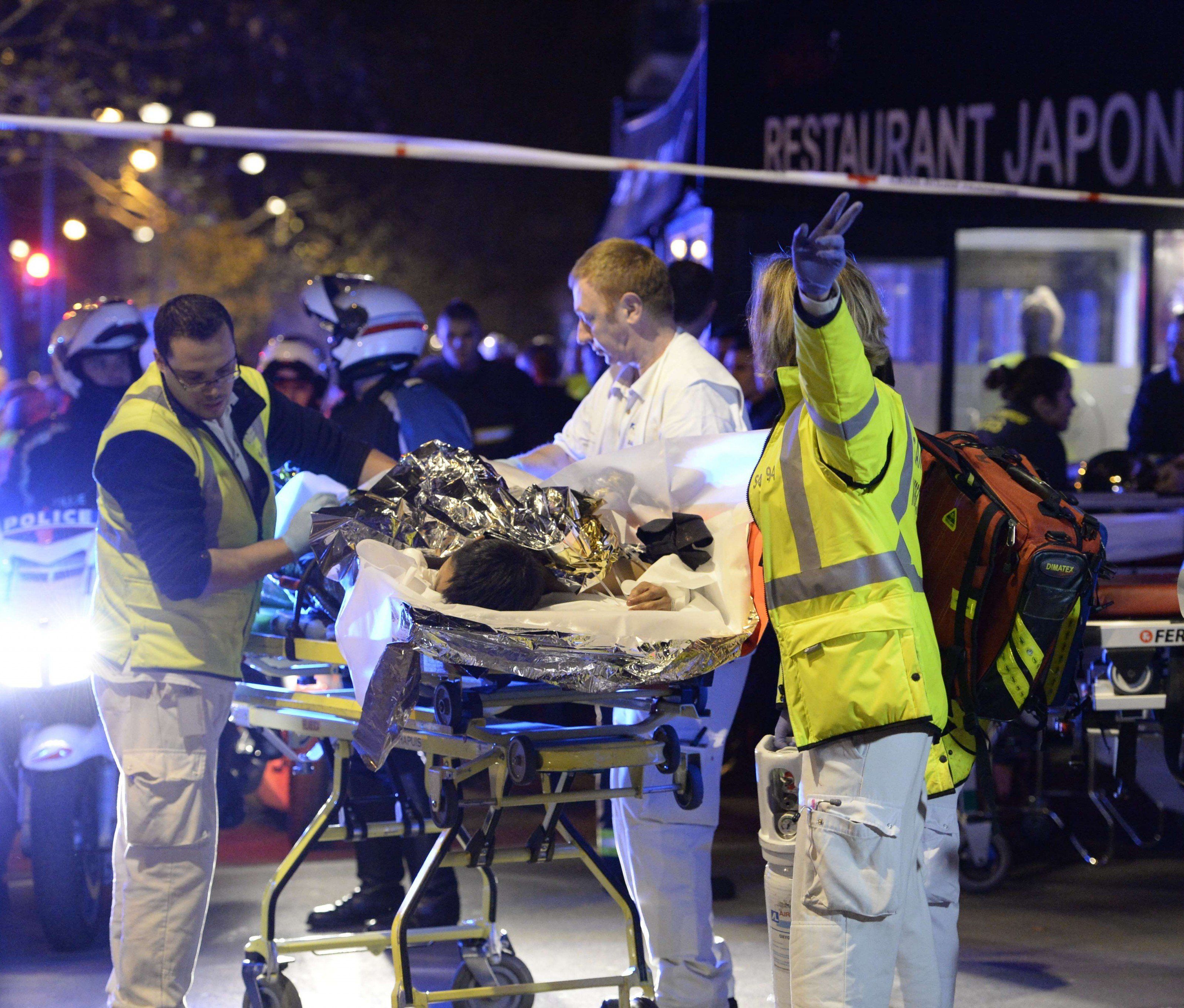 LIVE_ Terroranschläge in Paris schocken die ganze Welt.