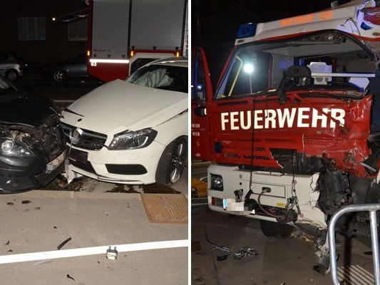 Auf dem Weg zu einem Einsatz wurde das Feuerwehrfahrzeug in einen Unfall verwickelt. Auf dem Weg zu einem Einsatz wurde das Feuerwehrfahrzeug in einen Unfall verwickelt.