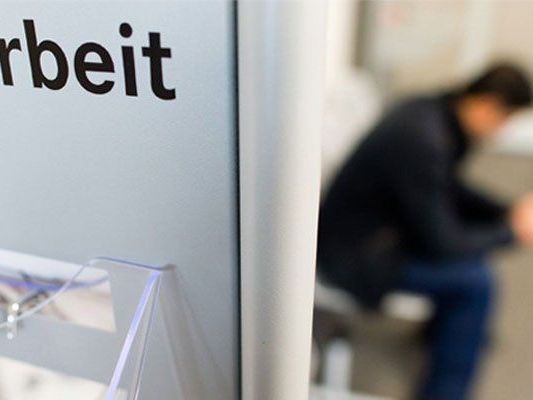 Auch im Oktober gibt es keine Besserung in Sachen Arbeitslosigkeit. Auch im Oktober gibt es keine Besserung in Sachen Arbeitslosigkeit.