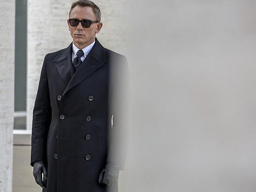 nt und gut gekleidet: James Bond nt und gut gekleidet: James Bond