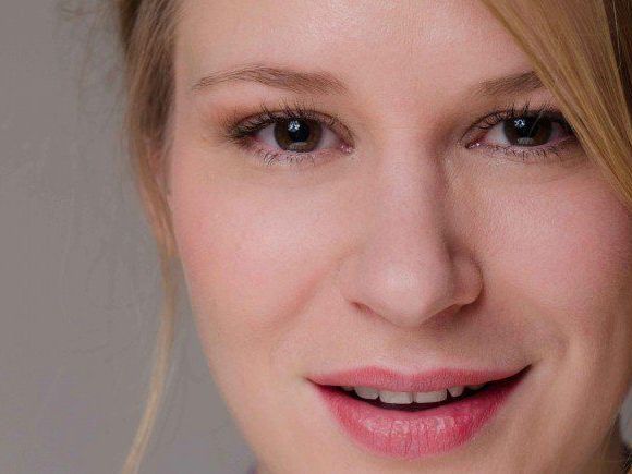 Preis mit insgesamt 15.000 Euro dotiert. Preis mit insgesamt 15.000 Euro dotiert.