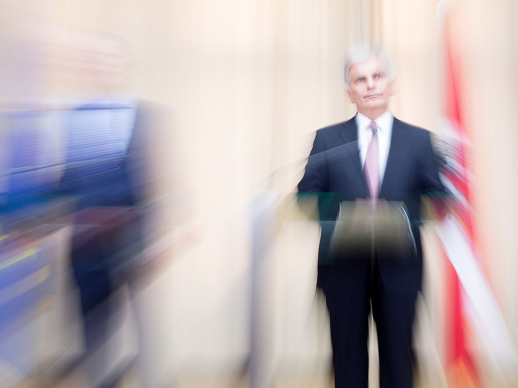 Regierung sieht “Asyl auf Zeit” vor allem als “Signal” Regierung sieht “Asyl auf Zeit” vor allem als “Signal”