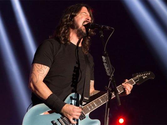 15.800 Fans feierten die Foo Fighters bei ihrem Wien-Konzert.