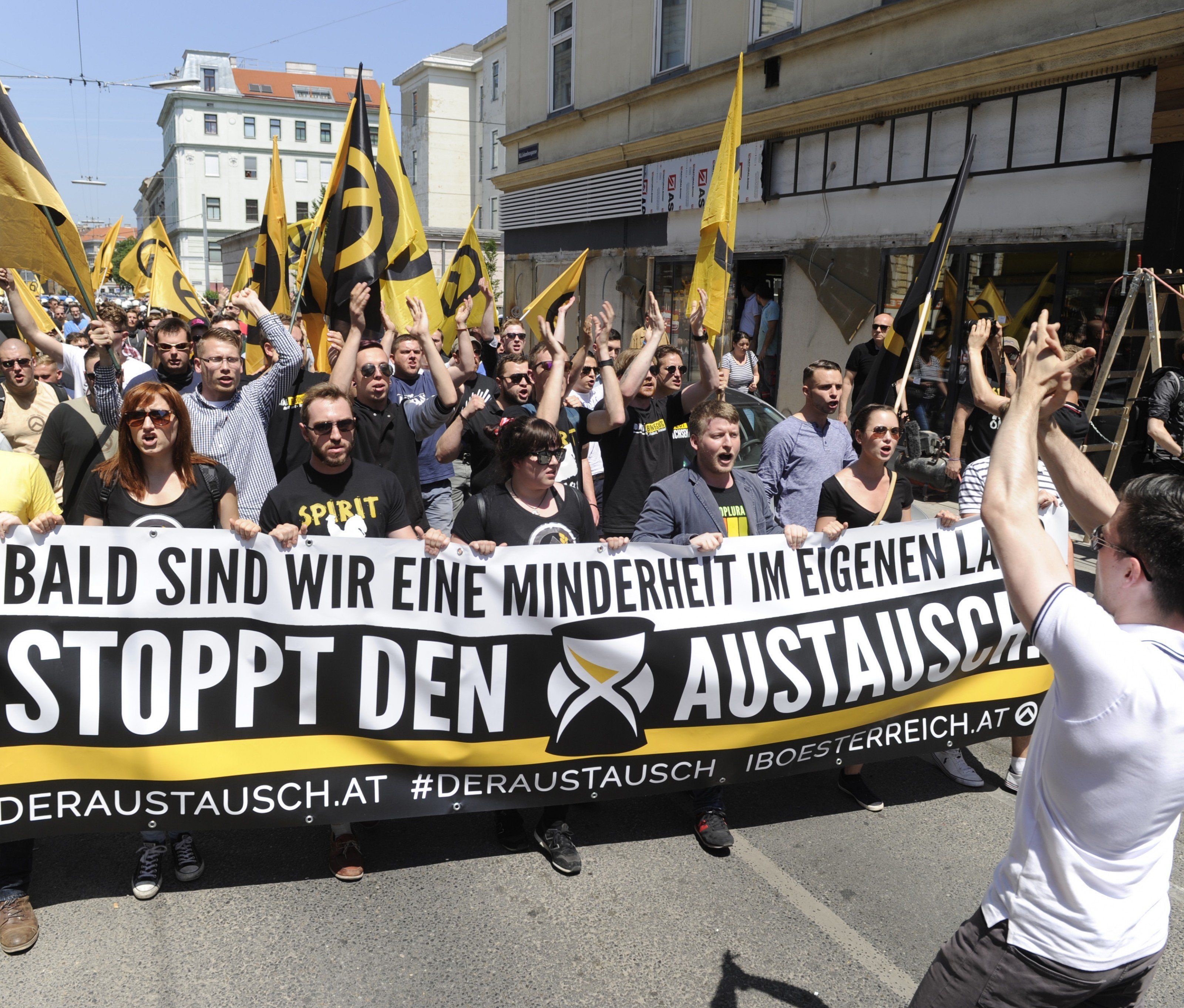 Identitäre melden Demonstration am Grenzübergang Spielberg an. Identitäre melden Demonstration am Grenzübergang Spielberg an.