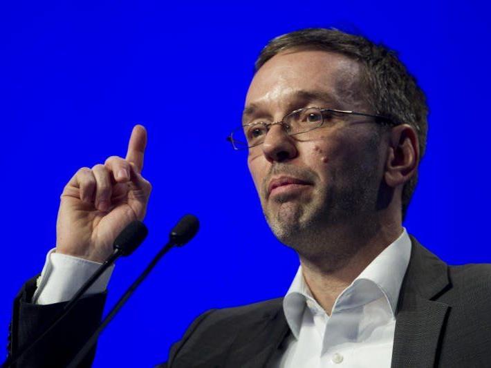 FPÖ-Generalsekretär Herbert Kickl forciert Winters Rücktritt.