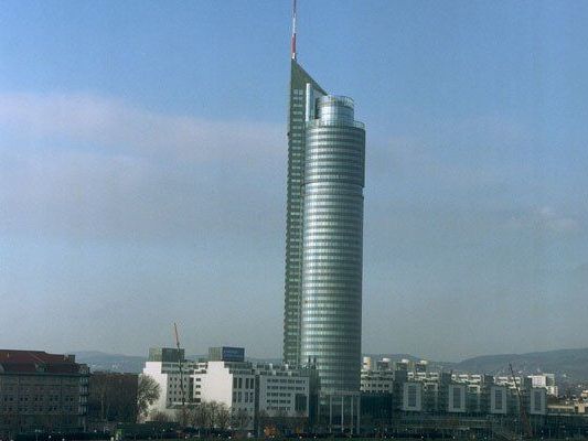 Die Wiener Millenium City erweitert ihre Öffnungszeiten. Die Wiener Millenium City erweitert ihre Öffnungszeiten.