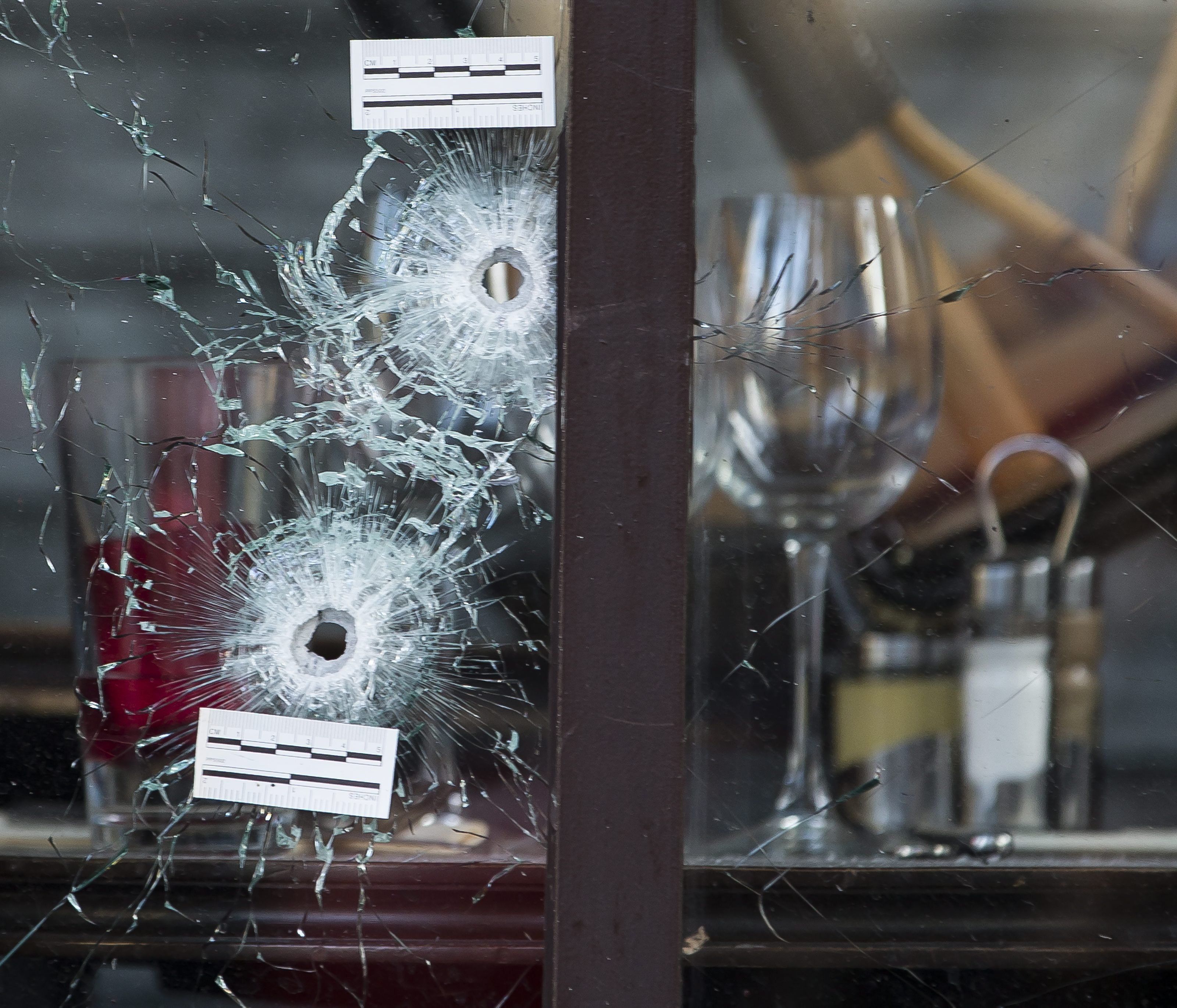 Waffenhändler aus Deutschland verhaftet - Bezüge zu Terror in Paris? Waffenhändler aus Deutschland verhaftet - Bezüge zu Terror in Paris?