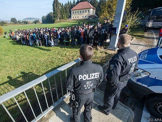 Polizei weiß nicht, wer einreist Polizei weiß nicht, wer einreist