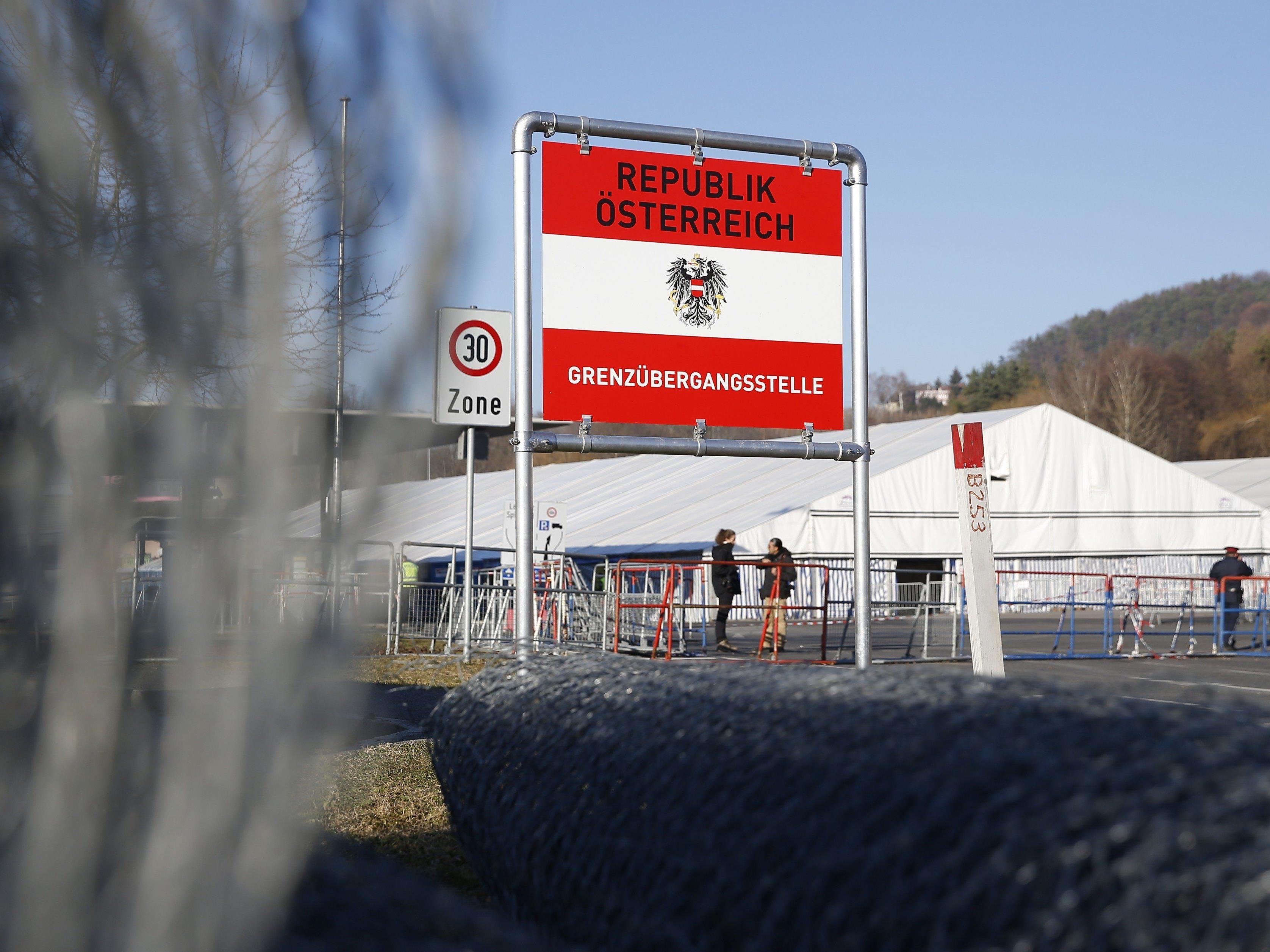 Im Jahr 2015 haben bereits über 80.000 Personen einen Asylantrag in Österreich gestellt.