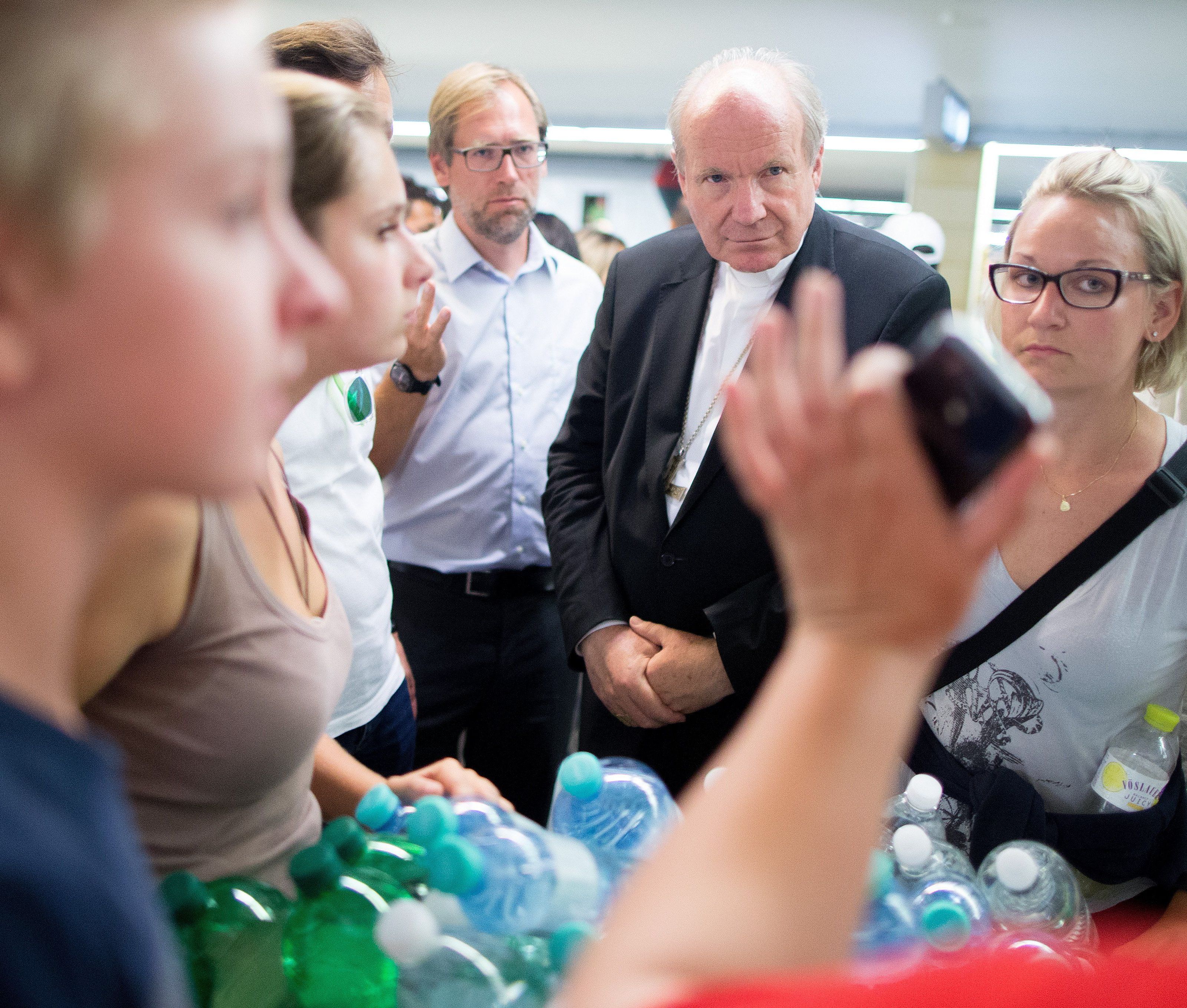 Rund 7.000 Flüchtlinge in kirchlichen Einrichtungen Rund 7.000 Flüchtlinge in kirchlichen Einrichtungen