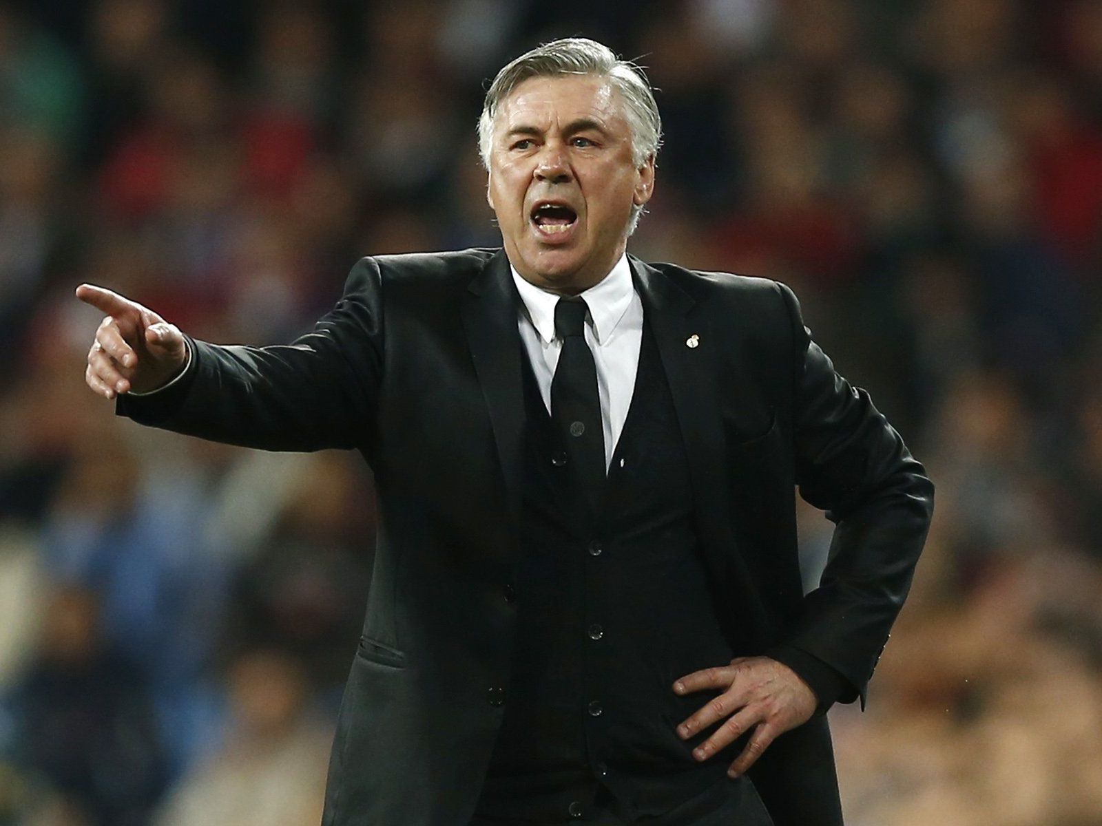 Carlo Ancelotti wird ab Somemr 2016 den FC Bayern München von der Trainerbank aus dirigieren. Carlo Ancelotti wird ab Somemr 2016 den FC Bayern München von der Trainerbank aus dirigieren.
