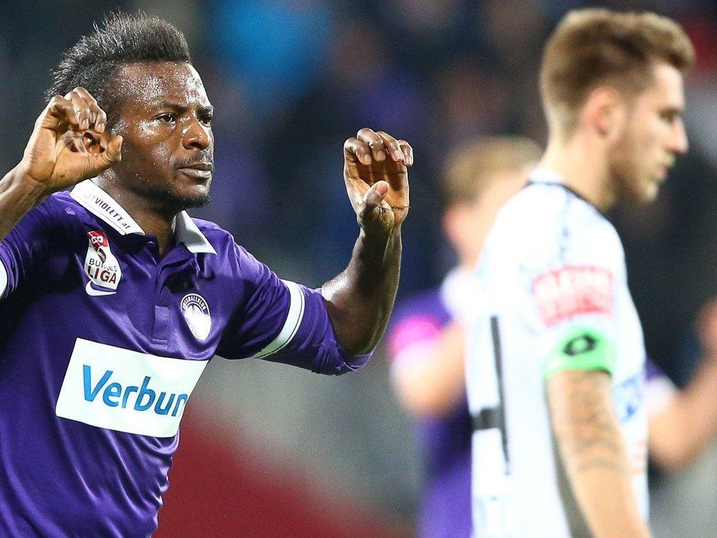 Verhaltener Jubel bei Austria Wien nach dem Gewinn der Herbstmeisterschaft.