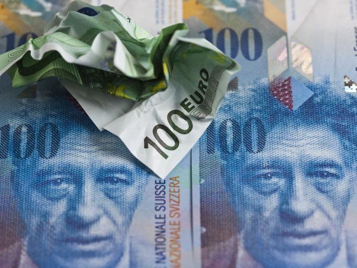 Ende der bilateralen Verträge mit EU: Etliche Schweizer Firmen sehen schwarz. Ende der bilateralen Verträge mit EU: Etliche Schweizer Firmen sehen schwarz.
