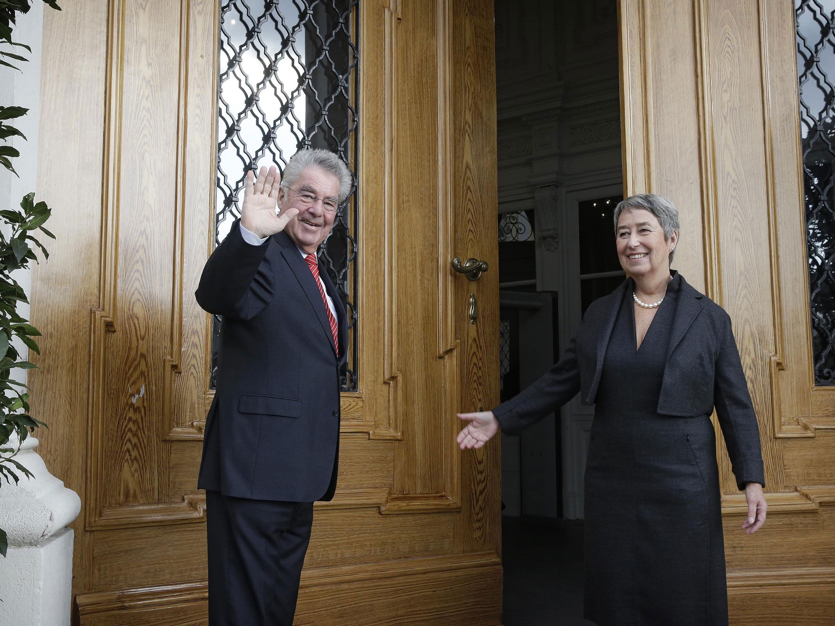 Bundespräsident Heinz Fischer verabschiedet sich 2016 aus seinem Amt. Bundespräsident Heinz Fischer verabschiedet sich 2016 aus seinem Amt.