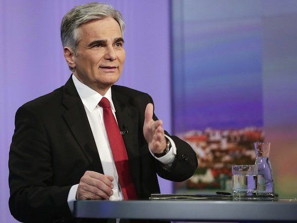 Bundeskanzler Werner Faymann (SPÖ) bei der ORF-Pressestunde in Wien Bundeskanzler Werner Faymann (SPÖ) bei der ORF-Pressestunde in Wien