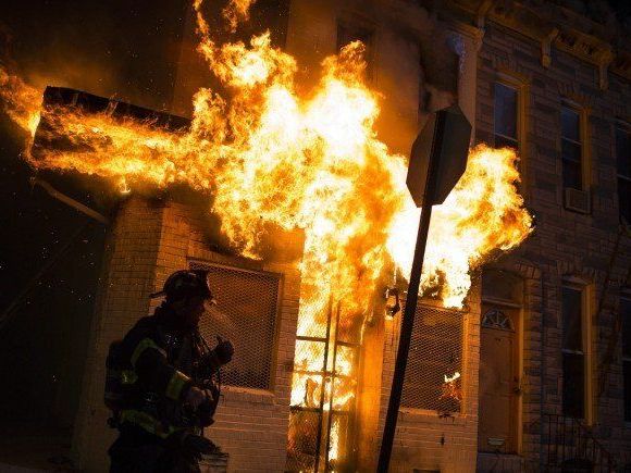 Der Tod von Freddie Grey löste massive Ausschreitungen in Baltimore aus. Der Tod von Freddie Grey löste massive Ausschreitungen in Baltimore aus.