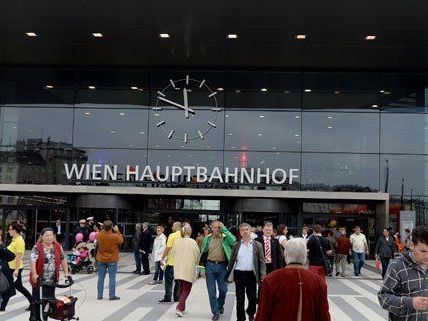 Am Wiener Hauptbahnhof läuft bislang alles ohne Probleme Am Wiener Hauptbahnhof läuft bislang alles ohne Probleme