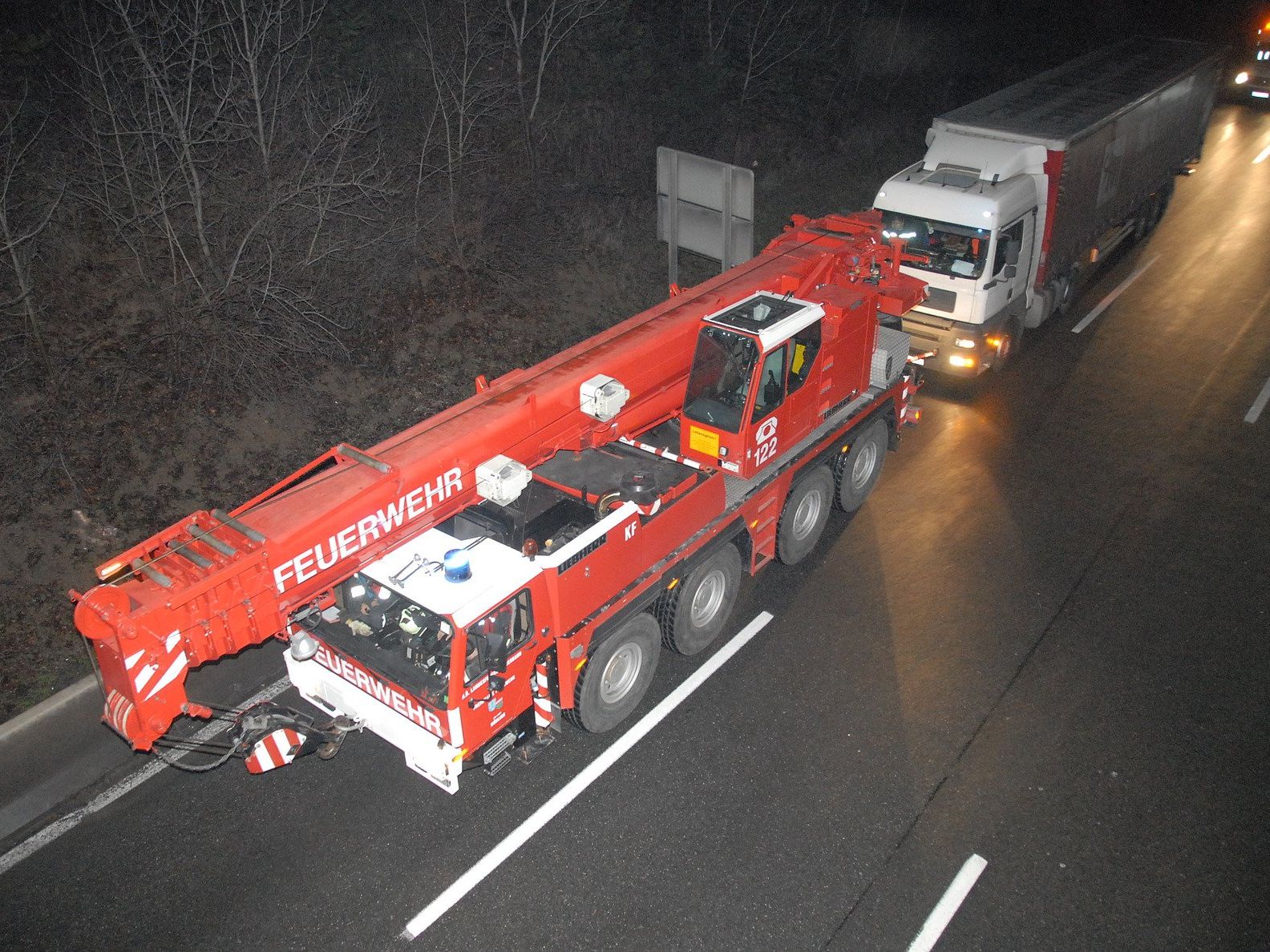 Die Freiwillige Feuerwehr im Einsatz. Die Freiwillige Feuerwehr im Einsatz.