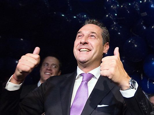 Strache kritisiert, dass FPÖ zum Asylgipfel nicht eingeladen wurde Strache kritisiert, dass FPÖ zum Asylgipfel nicht eingeladen wurde