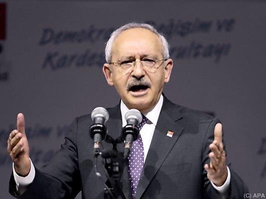Oppositionsführer von Erdogan geklagt